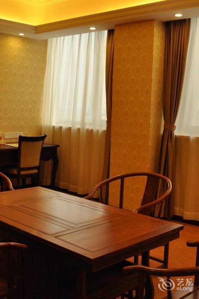 Vienna Hotel Sh Fengxian Nanqiao Jinhai Road Shanghai Eksteriør billede
